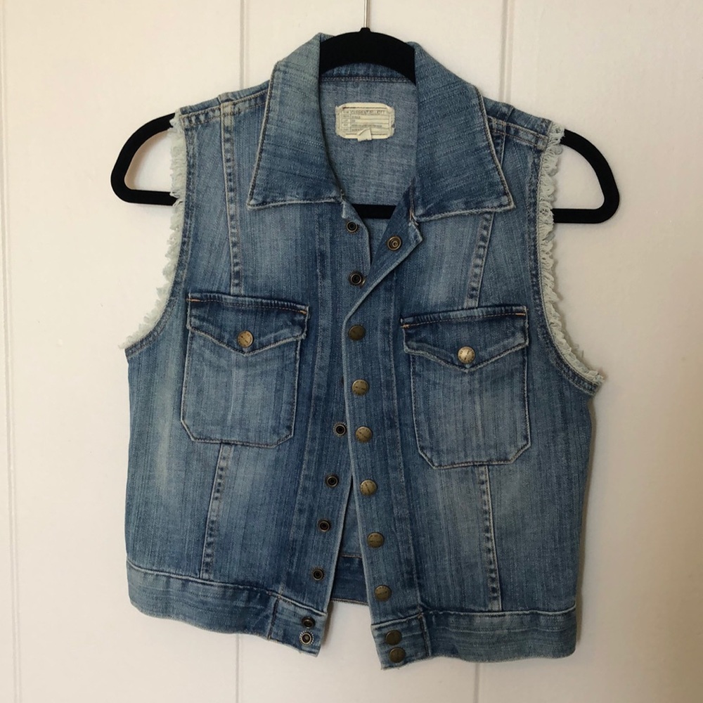 Current/Elliott denim vest in super loved wash